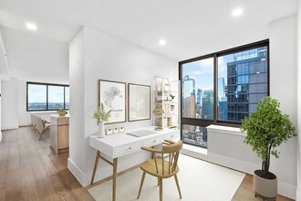 318 W 47th St in New York, NY - Foto de edificio - Building Photo