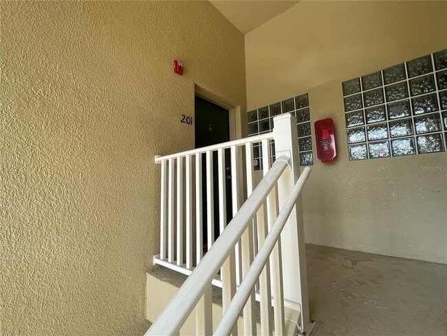 6007 Skydale Way in Riverview, FL - Building Photo - Building Photo