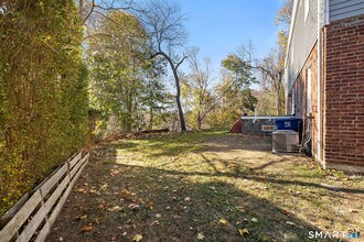 273 High Ridge Dr in Bridgeport, CT - Building Photo - Building Photo