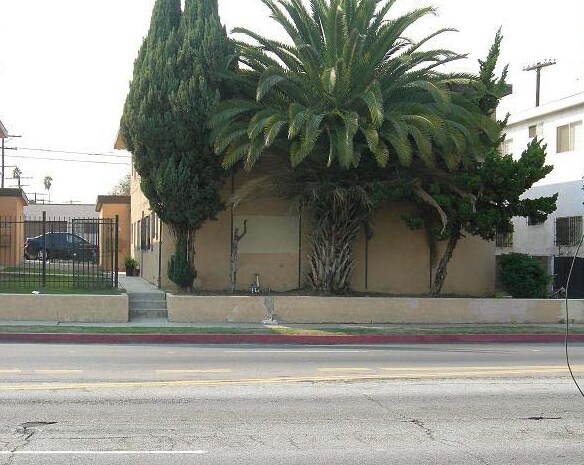 8909 Normandie Ave in Los Angeles, CA - Building Photo - Building Photo