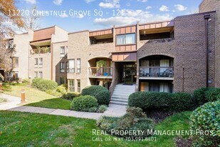11220 Chestnut Grove Square in Reston, VA - Building Photo