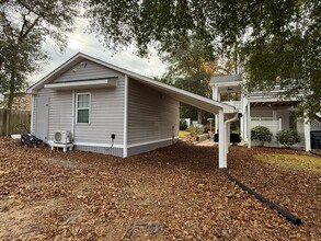 334 NE 48th St in Oak Island, NC - Building Photo - Building Photo