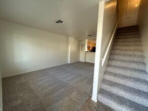 7801 N 44th Dr in Glendale, AZ - Building Photo - Building Photo