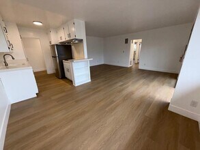 1330 N Gardner St in Los Angeles, CA - Building Photo - Building Photo