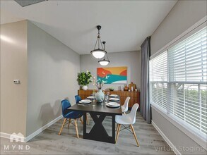 857 Glynn Oaks Dr in Clarkston, GA - Foto de edificio - Building Photo