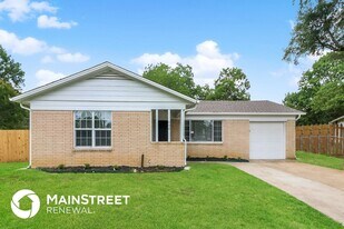 408 E Inwood Dr in Arlington, TX - Building Photo