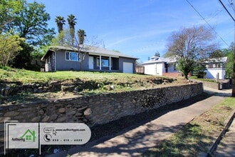 1800 West St in Redding, CA - Building Photo - Building Photo