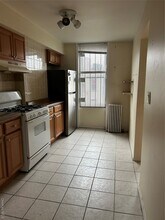 17-37 Grove St in Queens, NY - Building Photo - Building Photo