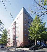 Parkway Towers in Bronx, NY - Building Photo - Building Photo