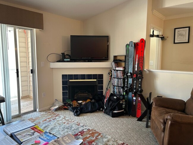 property at 215 S Knollwood Dr