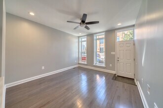 1849 S Charles St in Baltimore, MD - Building Photo - Building Photo