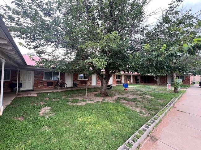 property at 1212 N Kelly Ave
