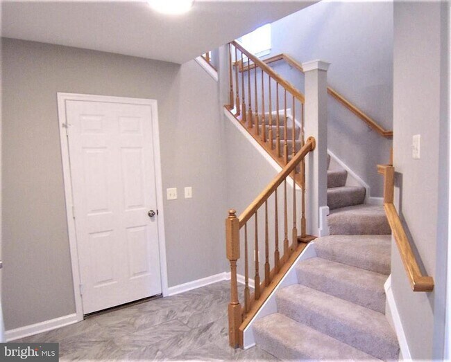 12401 Benjamin Hill Ln in Fairfax, VA - Building Photo - Building Photo