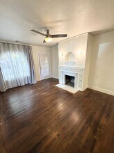 2705 Freeport Blvd in Sacramento, CA - Building Photo - Building Photo