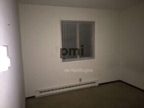 371 Southland Dr in Warrensburg, IL - Building Photo - Building Photo