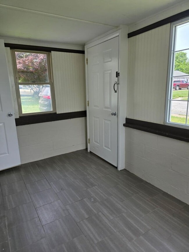 464 Robinson Dr in Wilmington, DE - Building Photo - Building Photo