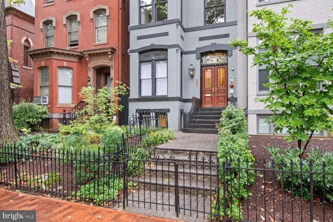 property at 1310 Vermont Ave NW