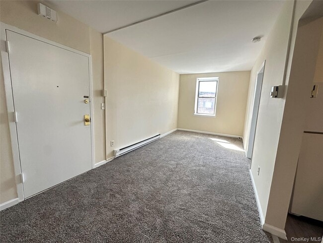 259 Main St in Farmingdale, NY - Building Photo - Building Photo