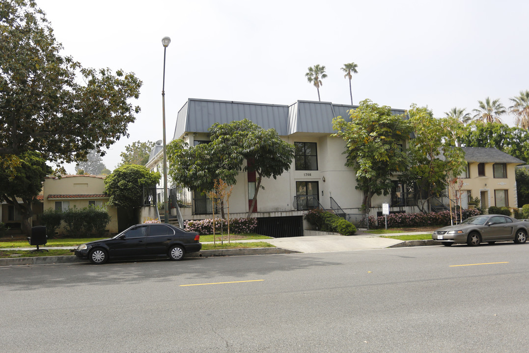 1708 E Glenoaks Blvd in Glendale, CA - Building Photo