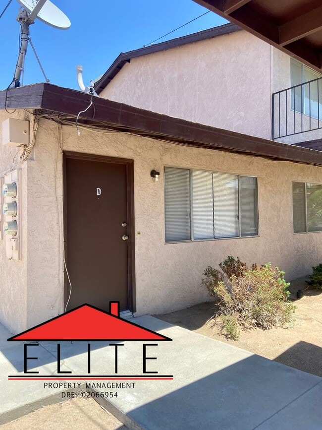 645 E Ridgecrest Blvd in Ridgecrest, CA - Building Photo - Building Photo