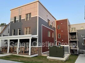 15 Hungerford Terrace in Burlington, VT - Building Photo