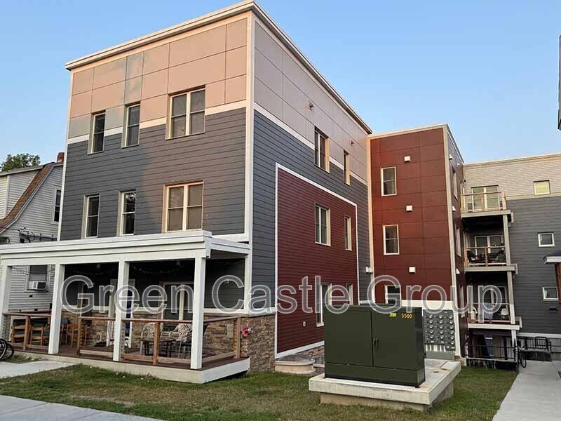 15 Hungerford Terrace in Burlington, VT - Building Photo