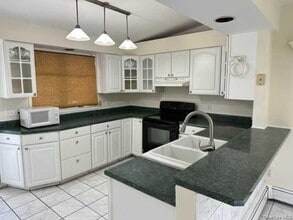 131 Spackenkill Rd in Poughkeepsie, NY - Building Photo - Building Photo