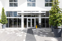 The Meridian Condo in Miami Beach, FL - Foto de edificio - Building Photo