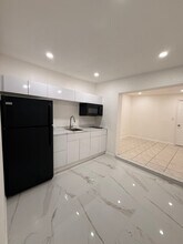 10424 SW 7th St in Miami, FL - Building Photo - Building Photo