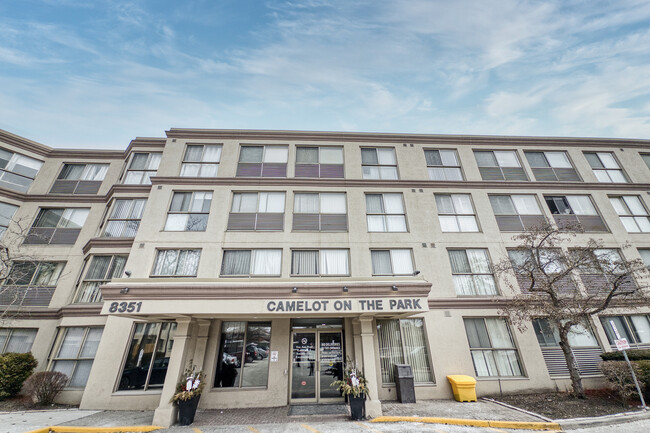8351 McLaughlin Rd in Brampton, ON - Building Photo - Building Photo