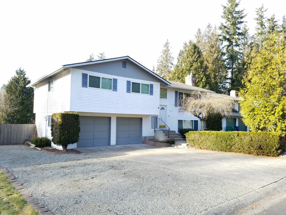17412 Palomino Dr in Bothell, WA - Building Photo