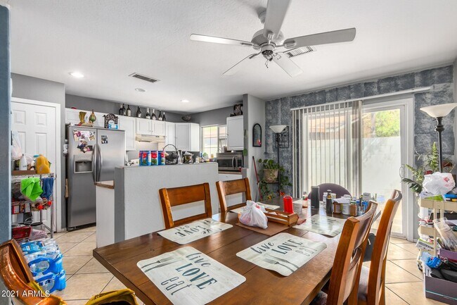2702 E Juniper Ave in Phoenix, AZ - Building Photo - Building Photo