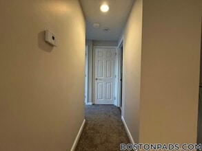 13-27 Kenmar Dr., Unit 34 in Billerica, MA - Foto de edificio - Building Photo