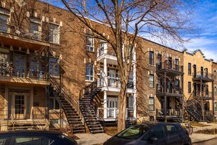 2317-2325 Guindon Tsse in Montréal, QC - Building Photo