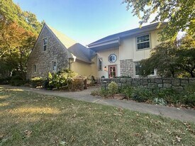 12211 S 102nd E Ave in Bixby, OK - Building Photo