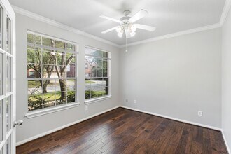 22012 Royal Timbers Dr in Humble, TX - Building Photo - Building Photo