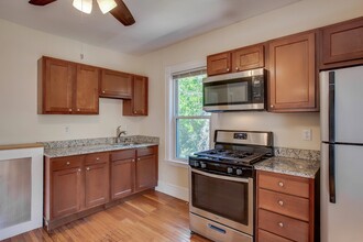 127 Summer St in Somerville, MA - Building Photo - Interior Photo