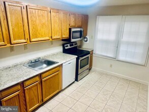 1942 Arwell Ct in Severn, MD - Building Photo - Building Photo