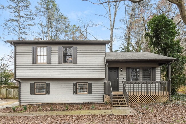 property at 2737 Pine Mountain Cir