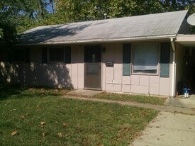 1208 W Bradley Ave in Champaign, IL - Building Photo