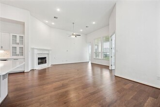 1329 Marina Grand Terrace in Volente, TX - Building Photo - Building Photo