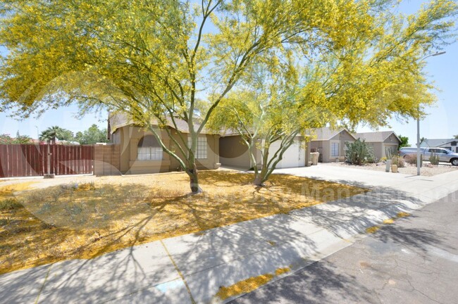 6609 N 85th Dr in Glendale, AZ - Building Photo - Building Photo