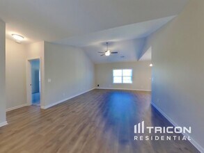 746 W Coker Way in Spring Hill, TN - Building Photo - Building Photo