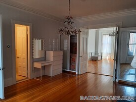 429 Marlborough St, Unit 2 in Boston, MA - Building Photo