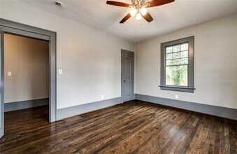 1497 Rogers Ave SW in Atlanta, GA - Building Photo - Building Photo