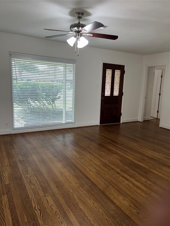 4505 Nina Lee Ln in Houston, TX - Foto de edificio - Building Photo