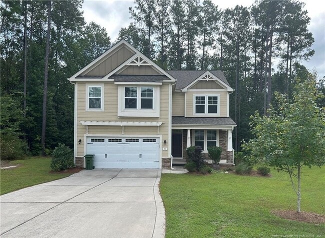 property at 31 Waterside Cir