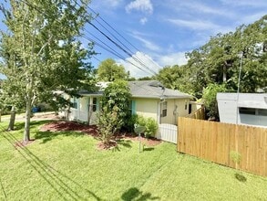 630 Mac Crillus Rd in Largo, FL - Building Photo - Building Photo