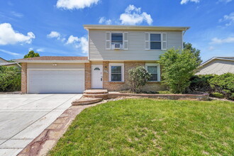 10502 Pierson Cir in Westminster, CO - Building Photo - Building Photo