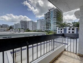 1345 West Ave in Miami Beach, FL - Building Photo - Building Photo